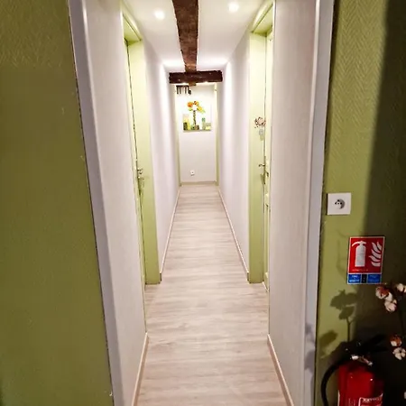 D'hotes Chez Caroline לינה וארוחת בוקר 3*