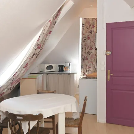 D'hotes Chez Caroline Bed & Breakfast