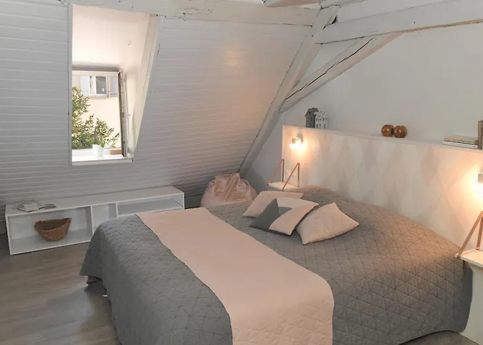 D'hotes Chez Caroline Oda ve Kahvaltı 3*